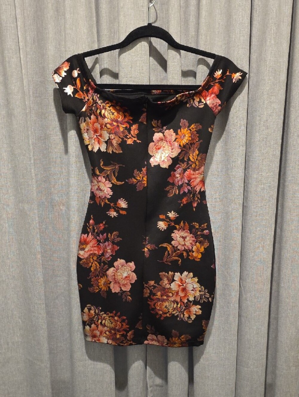 Privy Black Mini Dress with Pink & Orange Floral Foil Like Print Cutout - Picture 4 of 15